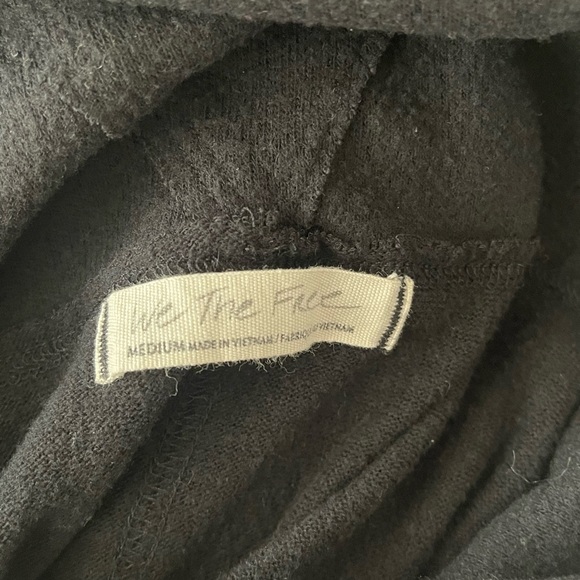 We The Free Black Medium Turtleneck Sweater - Picture 3 of 4